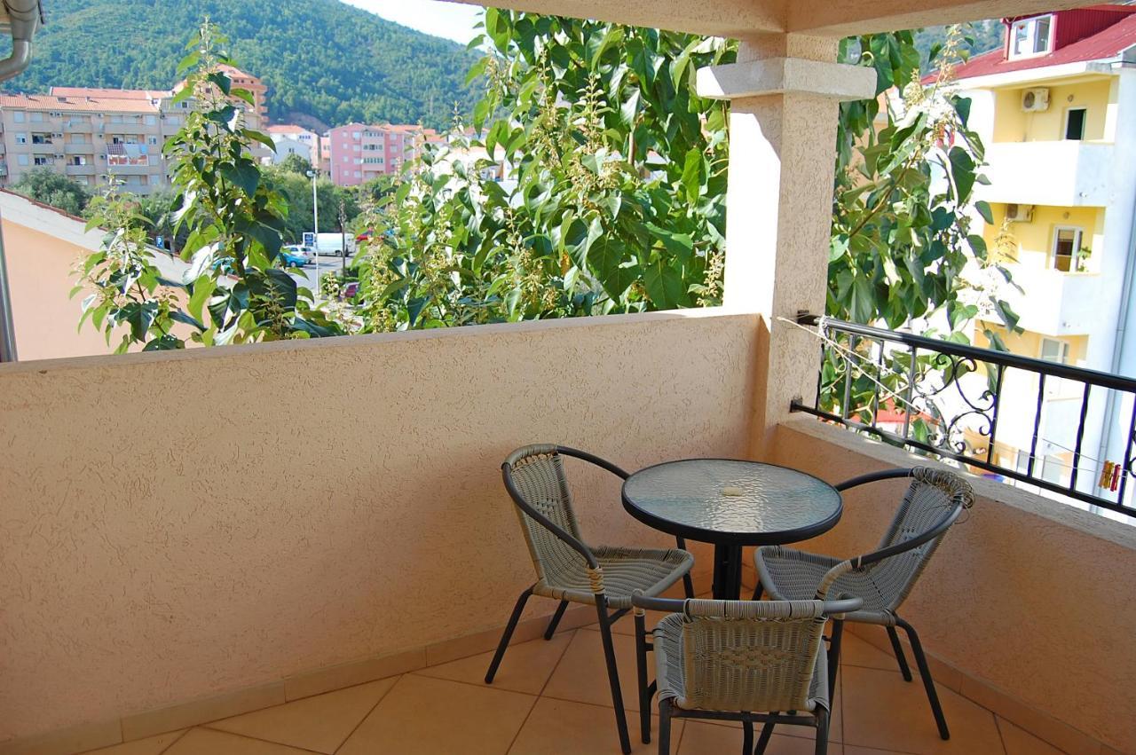 Vila Maslina Guesthouse Budva Exterior photo