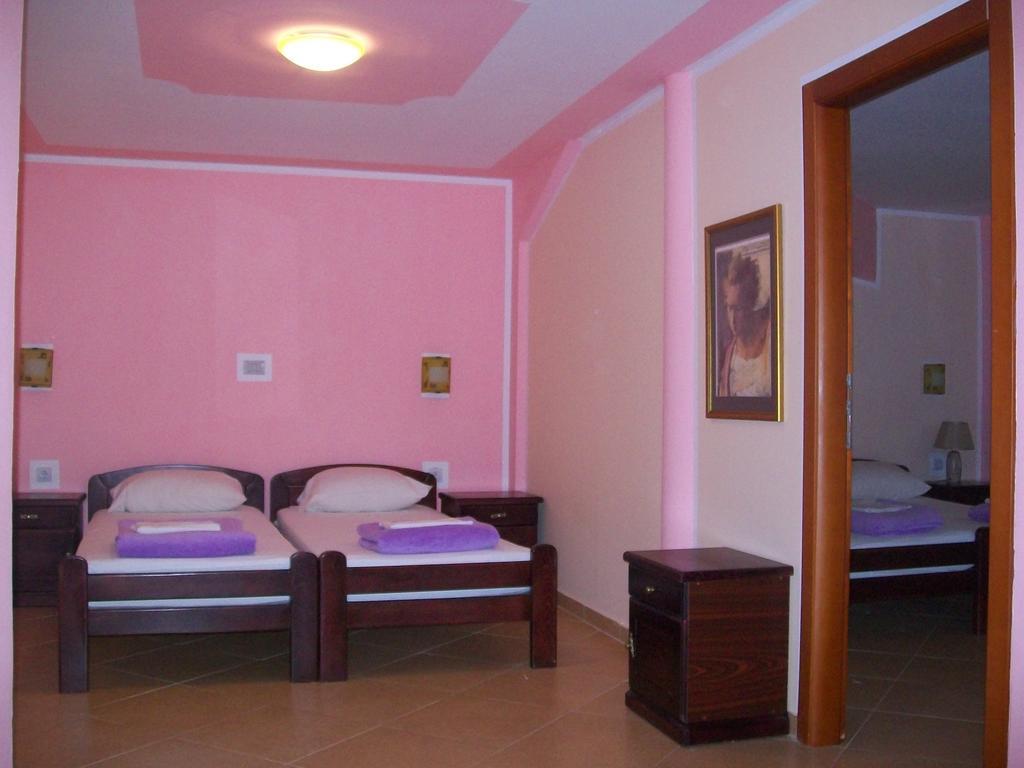Vila Maslina Guesthouse Budva Room photo
